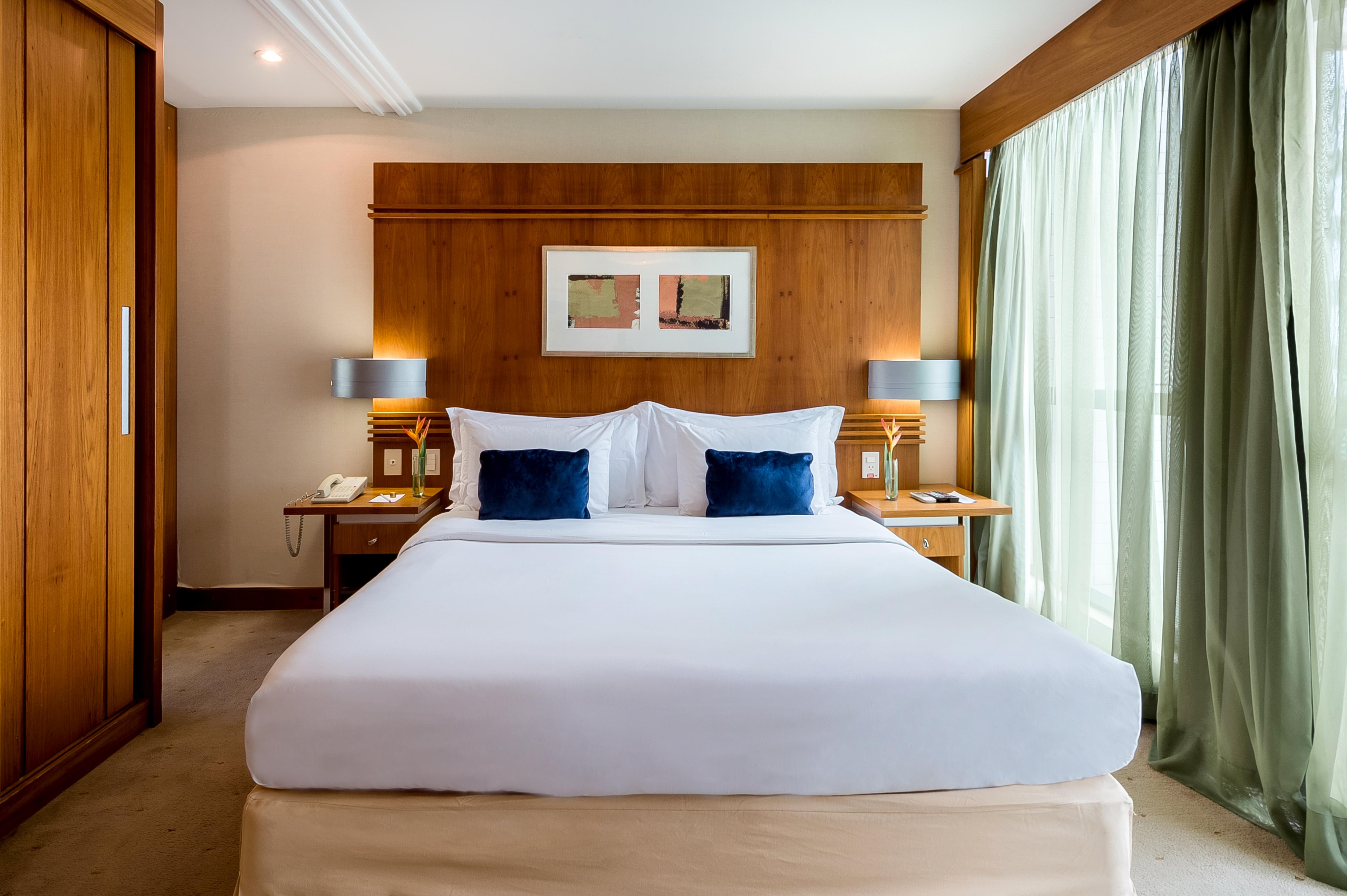 Grand Mercure Brasilia Eixo Monumental Exterior photo A bedroom at the hotel
