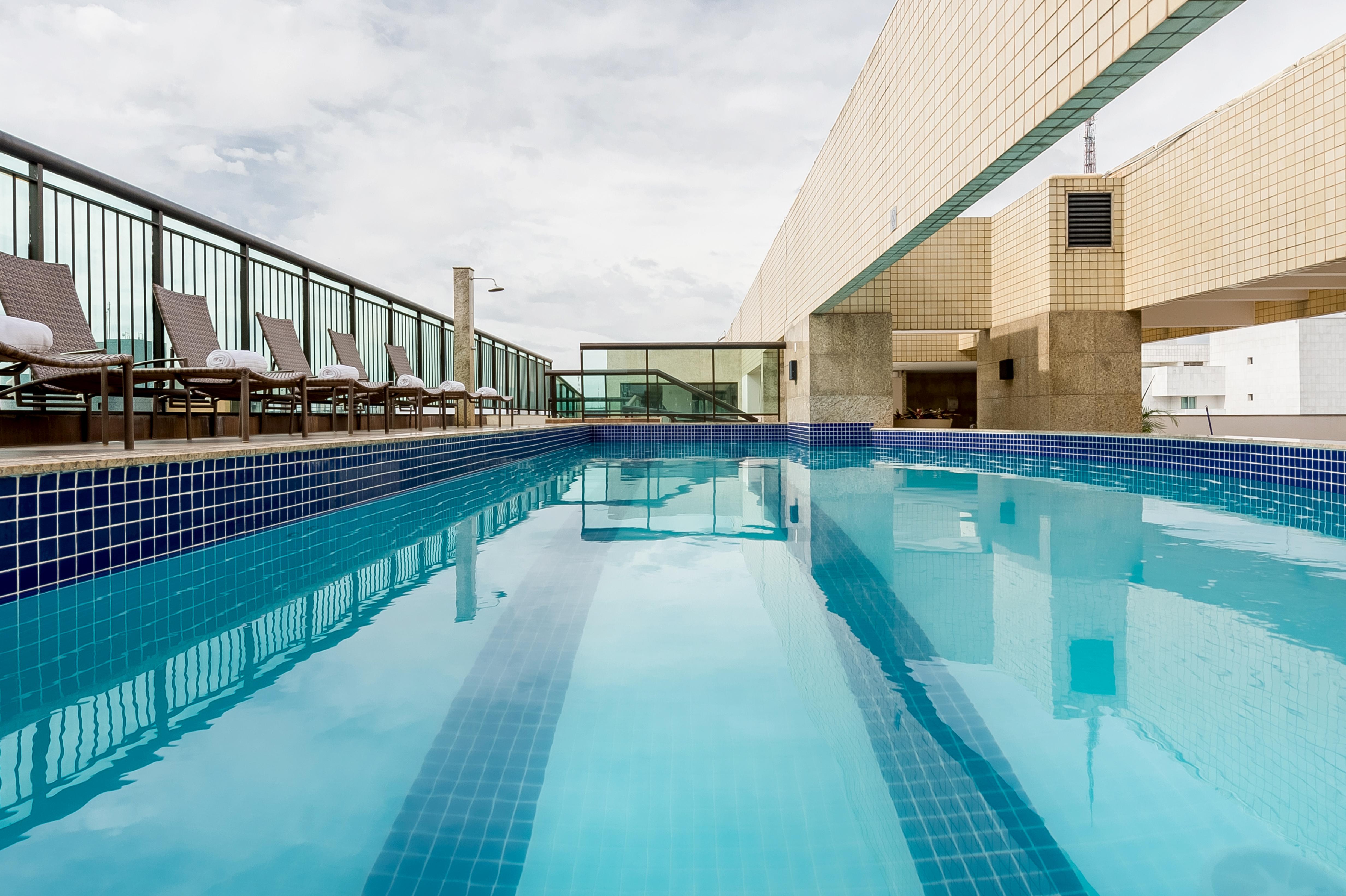 Grand Mercure Brasilia Eixo Monumental Exterior photo Rooftop pool