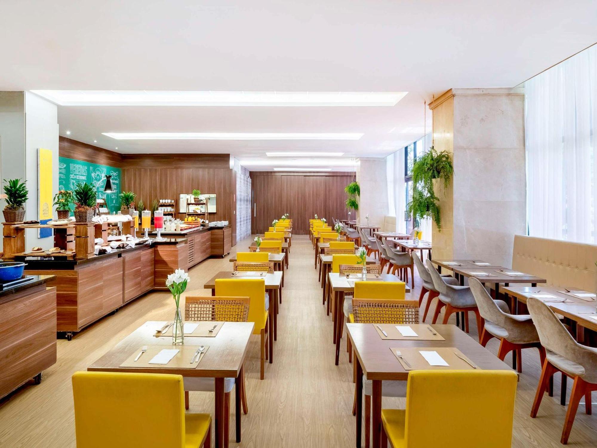 Grand Mercure Brasilia Eixo Monumental Exterior photo The restaurant